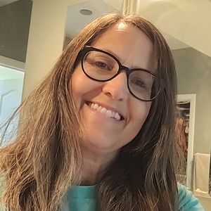 Meet your Posher, Denette